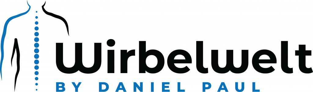 Logo mit einer stilisierten menschlichen Figur und einer blauen Wirbelsäule neben dem Text „Wirbelwelt by Daniel Paul“ in fetter schwarzer und blauer Schrift.